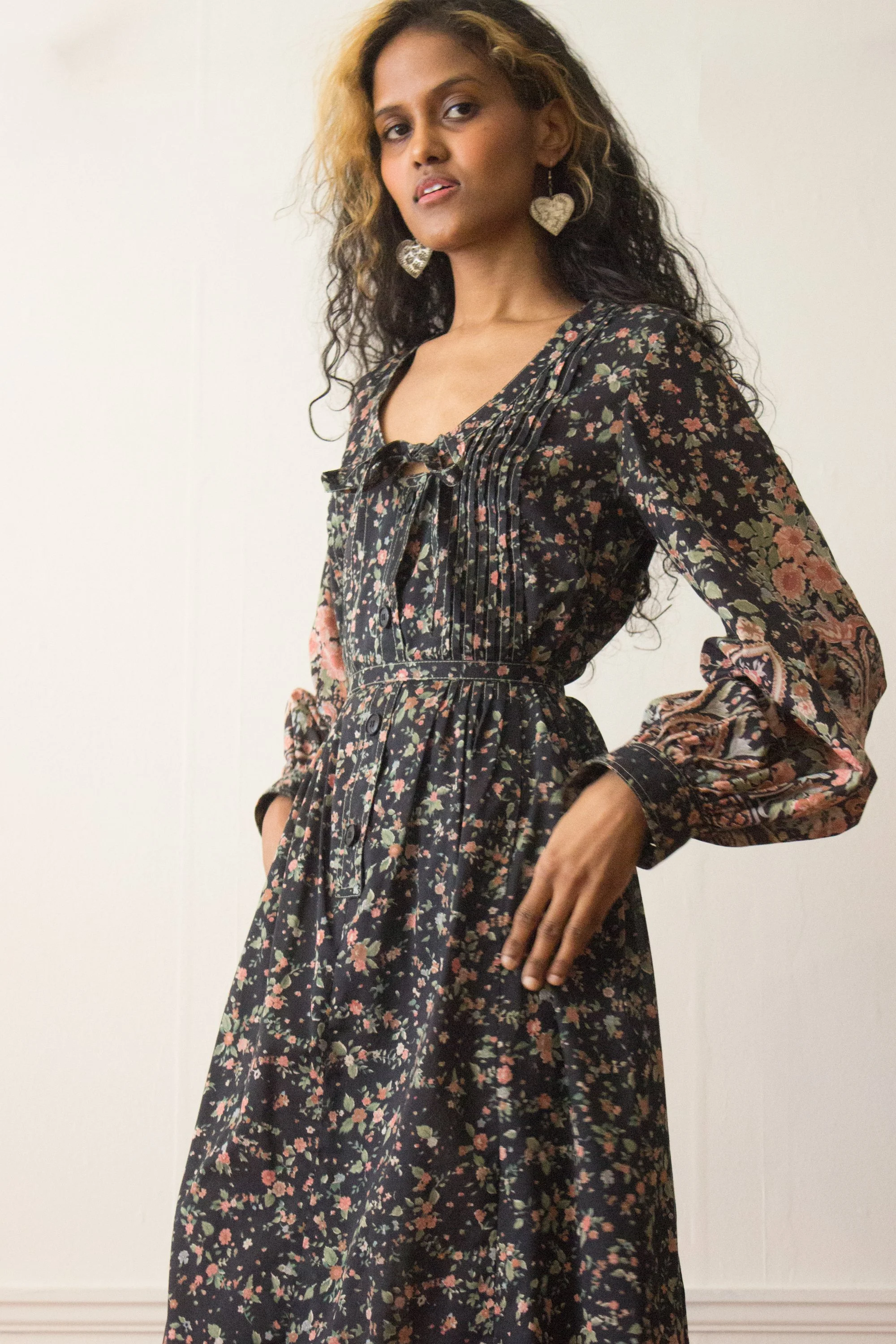 1970s clearance floral dress